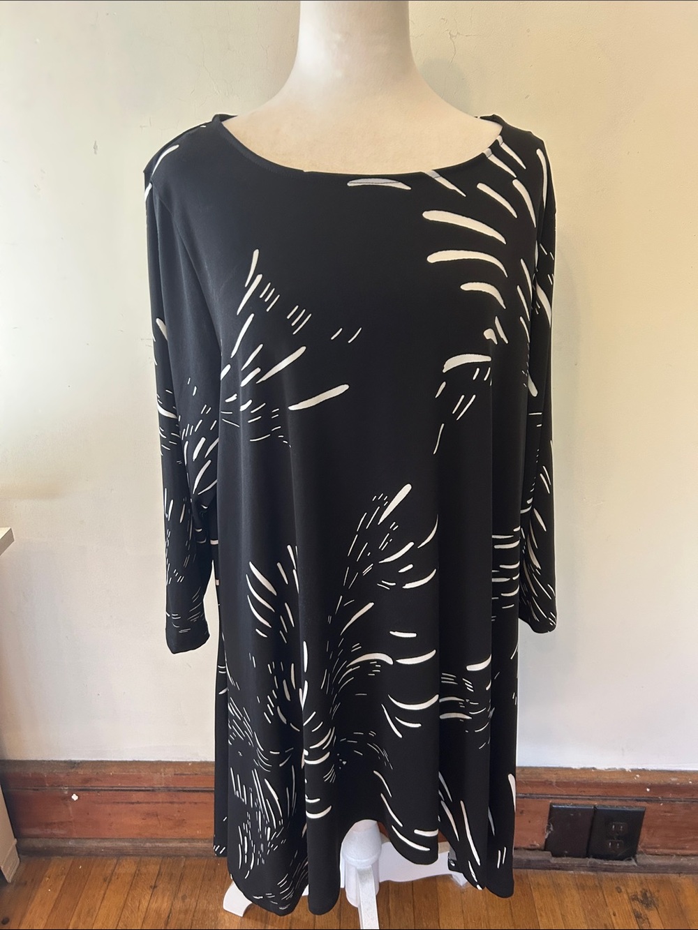 Worthington black white tunic Size 2X EUC